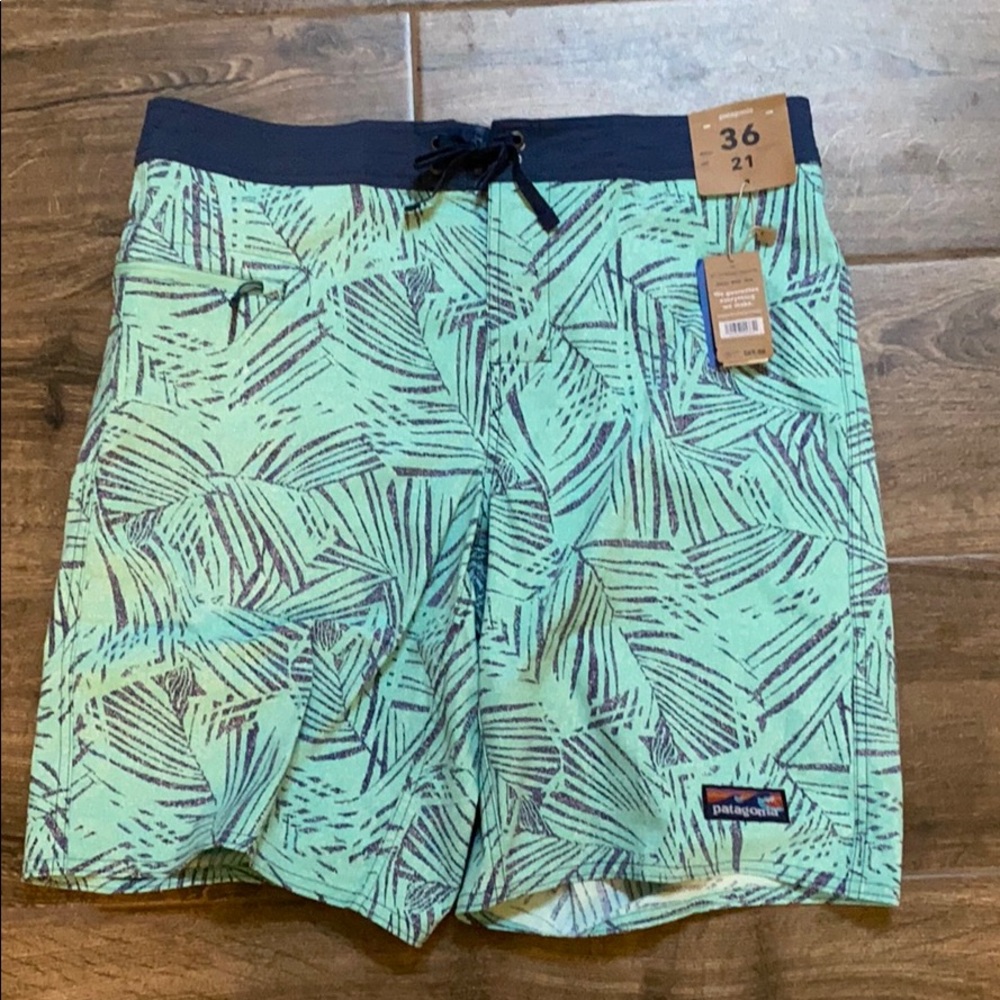 NWT Patagonia Stretch Wavefarer Boardshorts (21”)